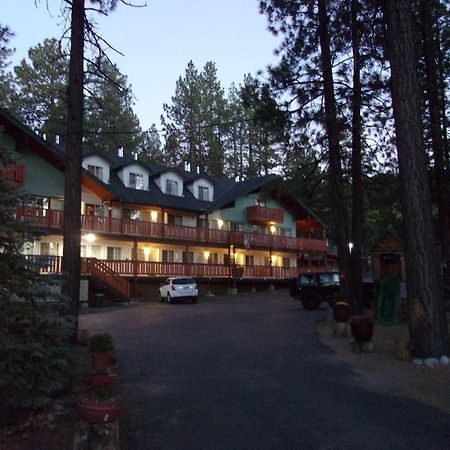 Honey Bear Lodge & Cabins Биг Бэар Лейк Экстерьер фото