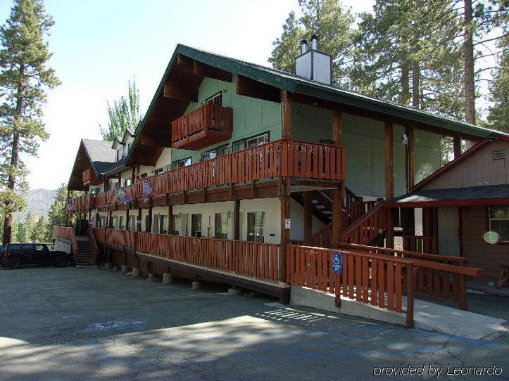 Honey Bear Lodge & Cabins Биг Бэар Лейк Экстерьер фото