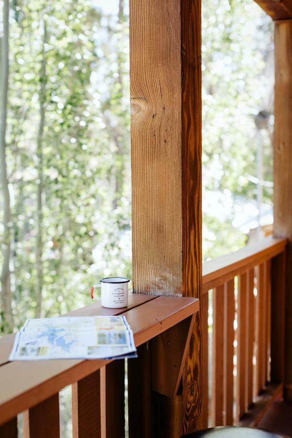 Honey Bear Lodge & Cabins Биг Бэар Лейк Номер фото